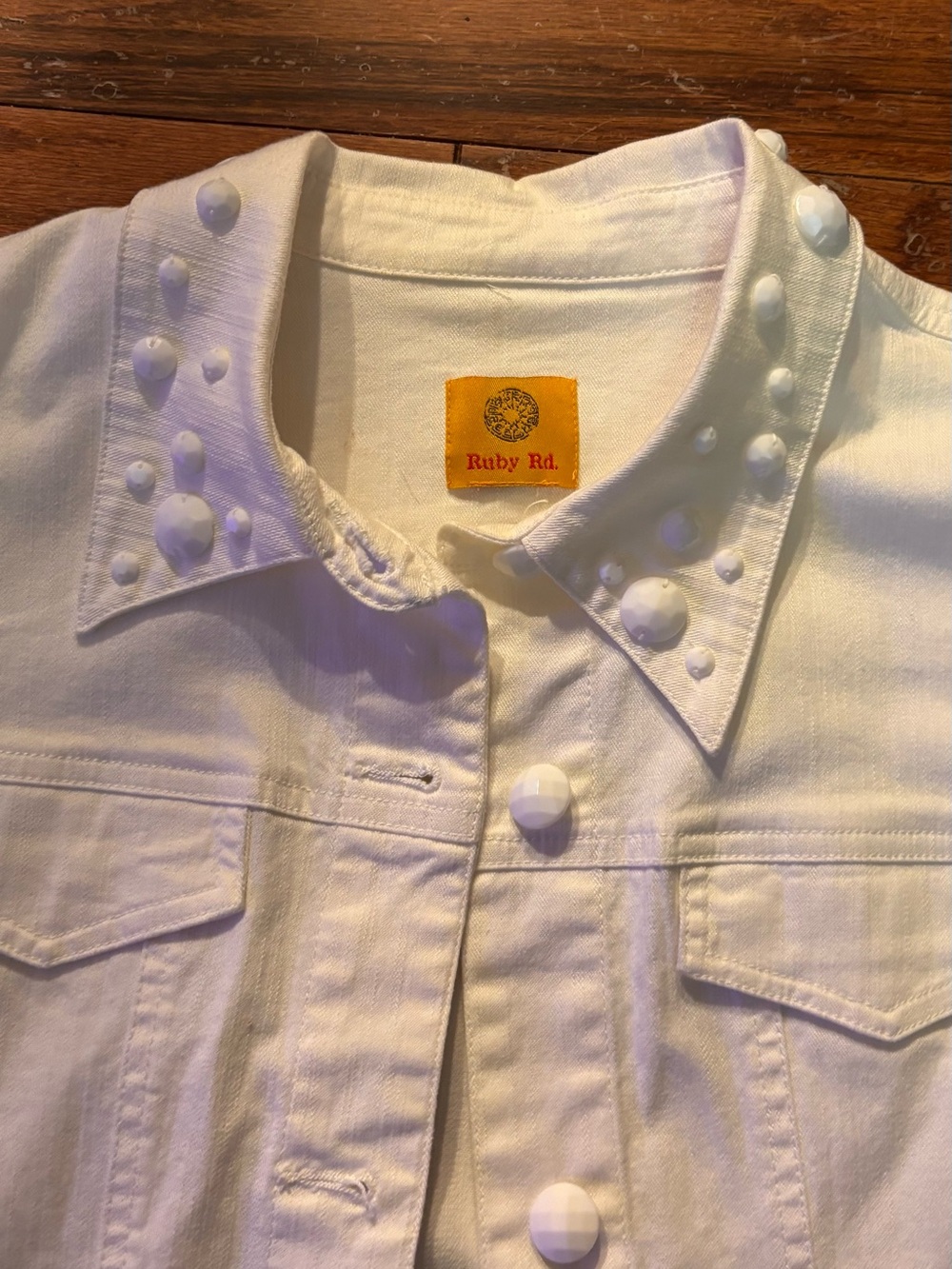 Ruby Rd. White Denim Jacket with Dome Studs Matching Pants Size 6P NWOT - Picture 1 of 15